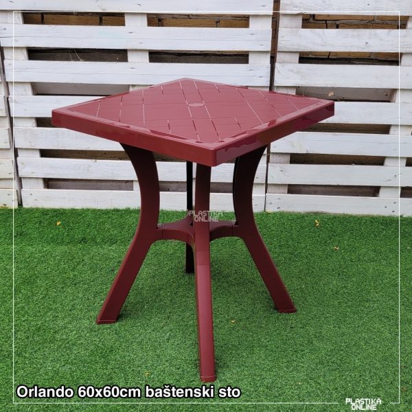 Plastični sto 60x60cm