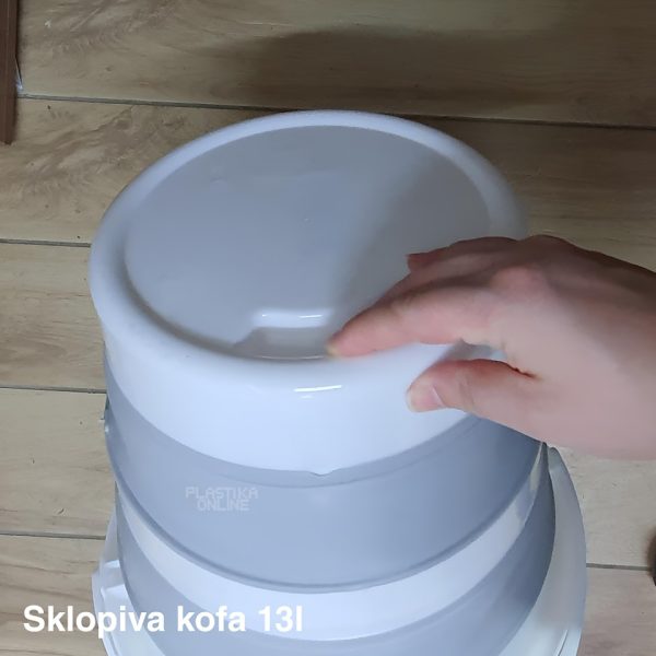 Sklopiva Kofa 13L , kofa sa ruckom, plasticna kofa