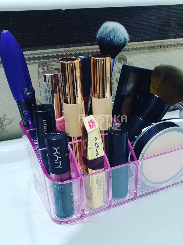 Qlux Make-Up Organizer