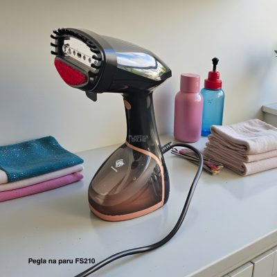 Pegla na paru FS210, Pegla za vertikalno peglanje,
