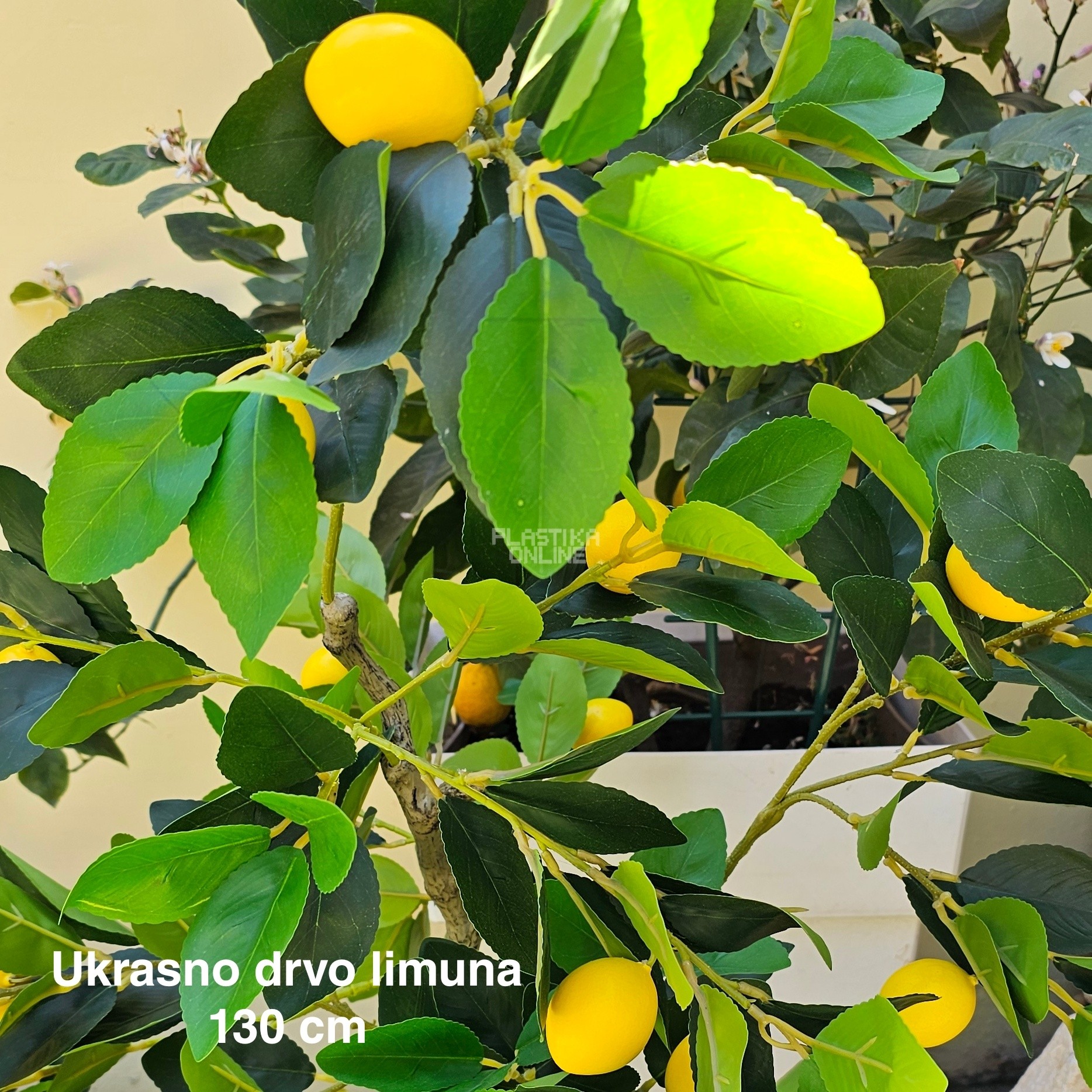 Ukrasno limunovo drvo 130 cm, Veštačko drvo limuna 130 cm, Limunovo drvo za dekoraciju, Dekorativno drvo limuna, Veštačka biljka limun – 130 cm, Limun drvo veštačko 130 cm, Citrusno ukrasno drvo 130 cm