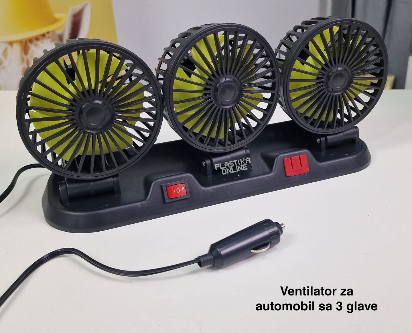 Ventilator za automobil sa tri glave
