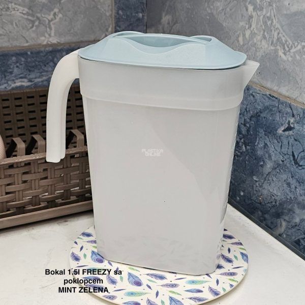 Bokal 1,5l s poklopcem Freezy, Bokal sa mericom, plasticni bokal