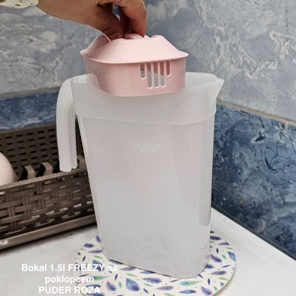 Bokal 1,5l s poklopcem Freezy, Bokal sa mericom, plasticni bokal