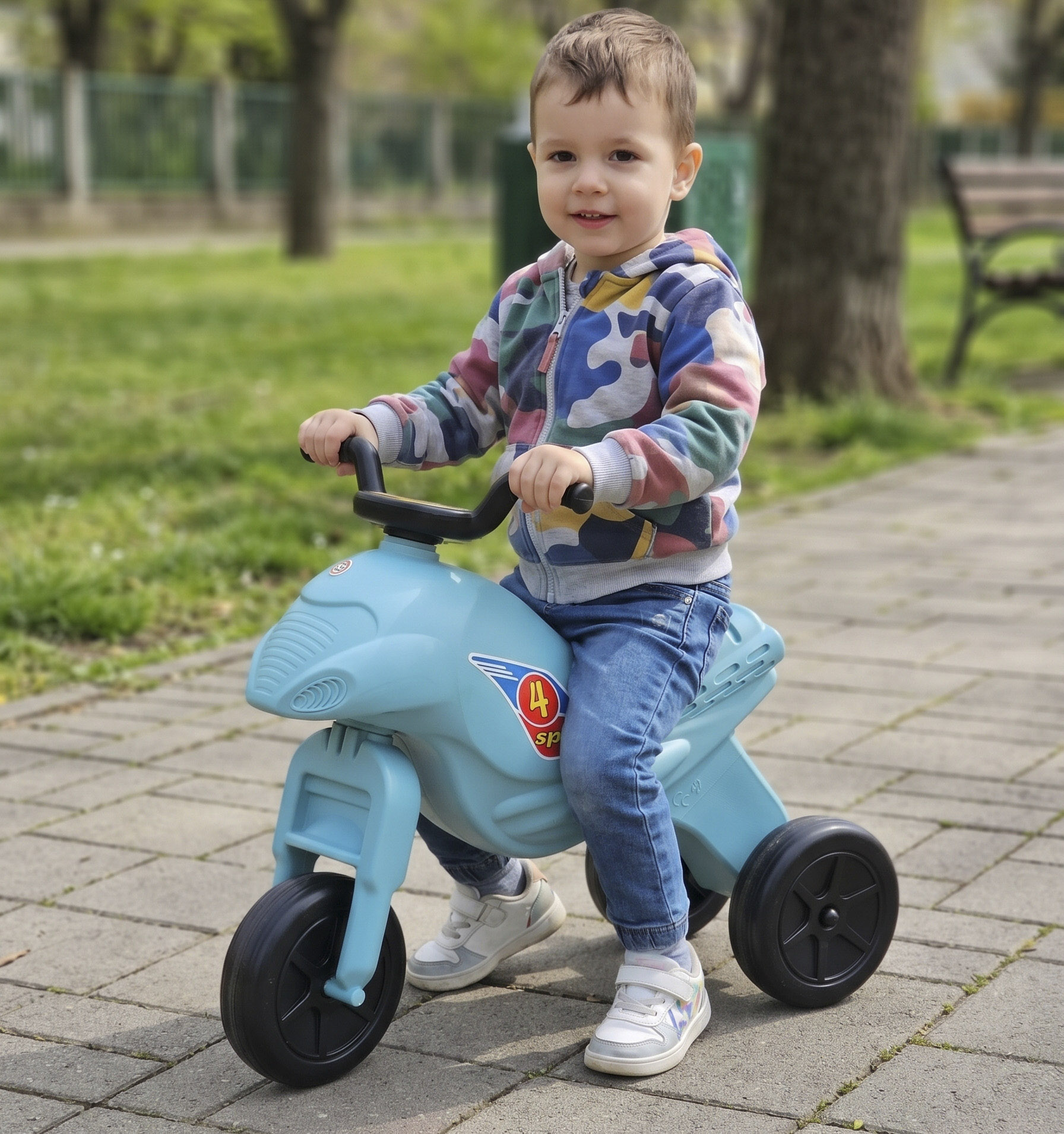 Plastični motor SPORT Svetlo plavi - Slika 2